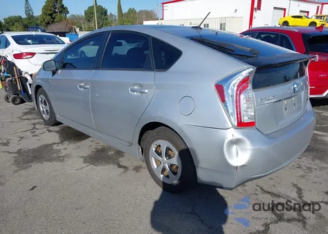 2013 Toyota Prius Three из США, поврежденный, VIN JTDKN3DUXD1691143